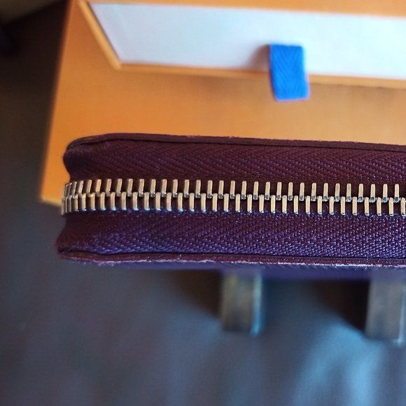 EUC LV Bicolor Cassis/Fuchsia Epi Zippy Long Wallet Full Inclusion! - Picture 14 of 16